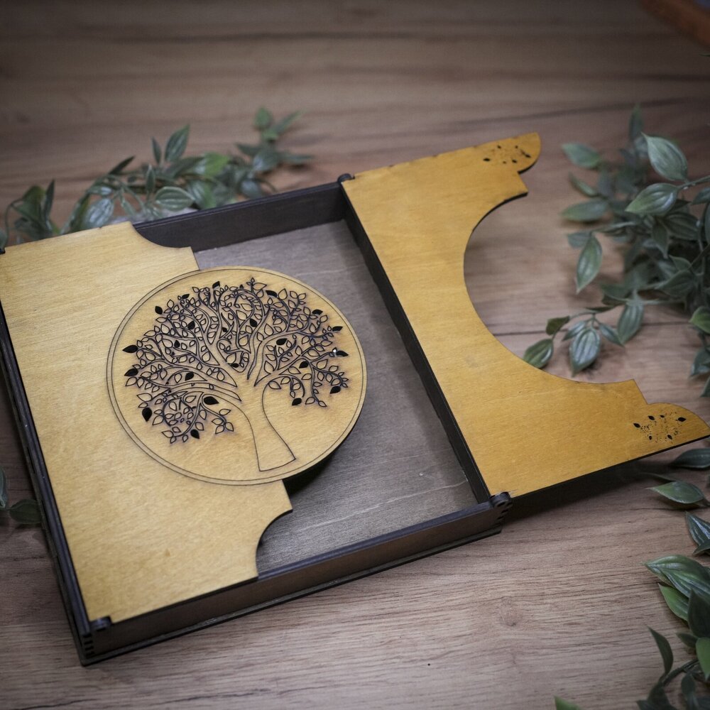 Кутия за снимки 21 x 21 см - Дървена кутия от шперплат
