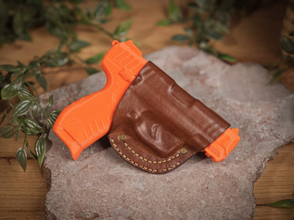 Кожен OWB кобур за Ruger SR22, вариант 1, ръчно ушит