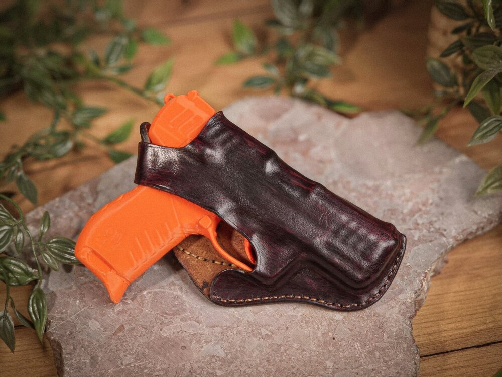 Ruger SR22, вариант 3 - Кожен кобур