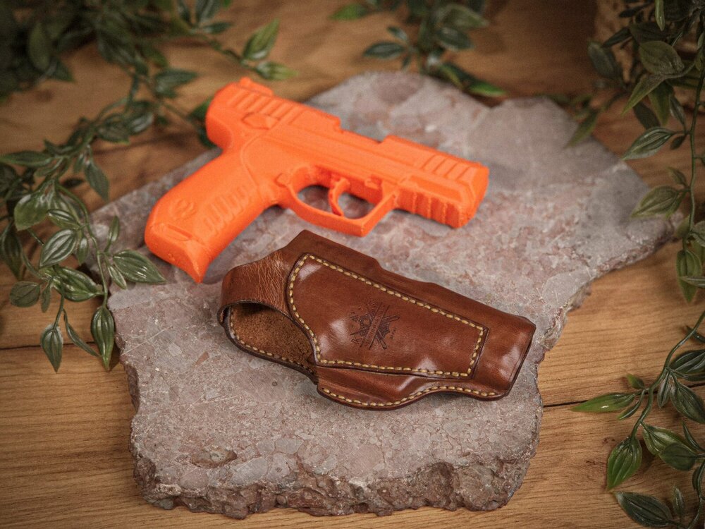 Ruger SR22, вариант 2 - Кожен кобур